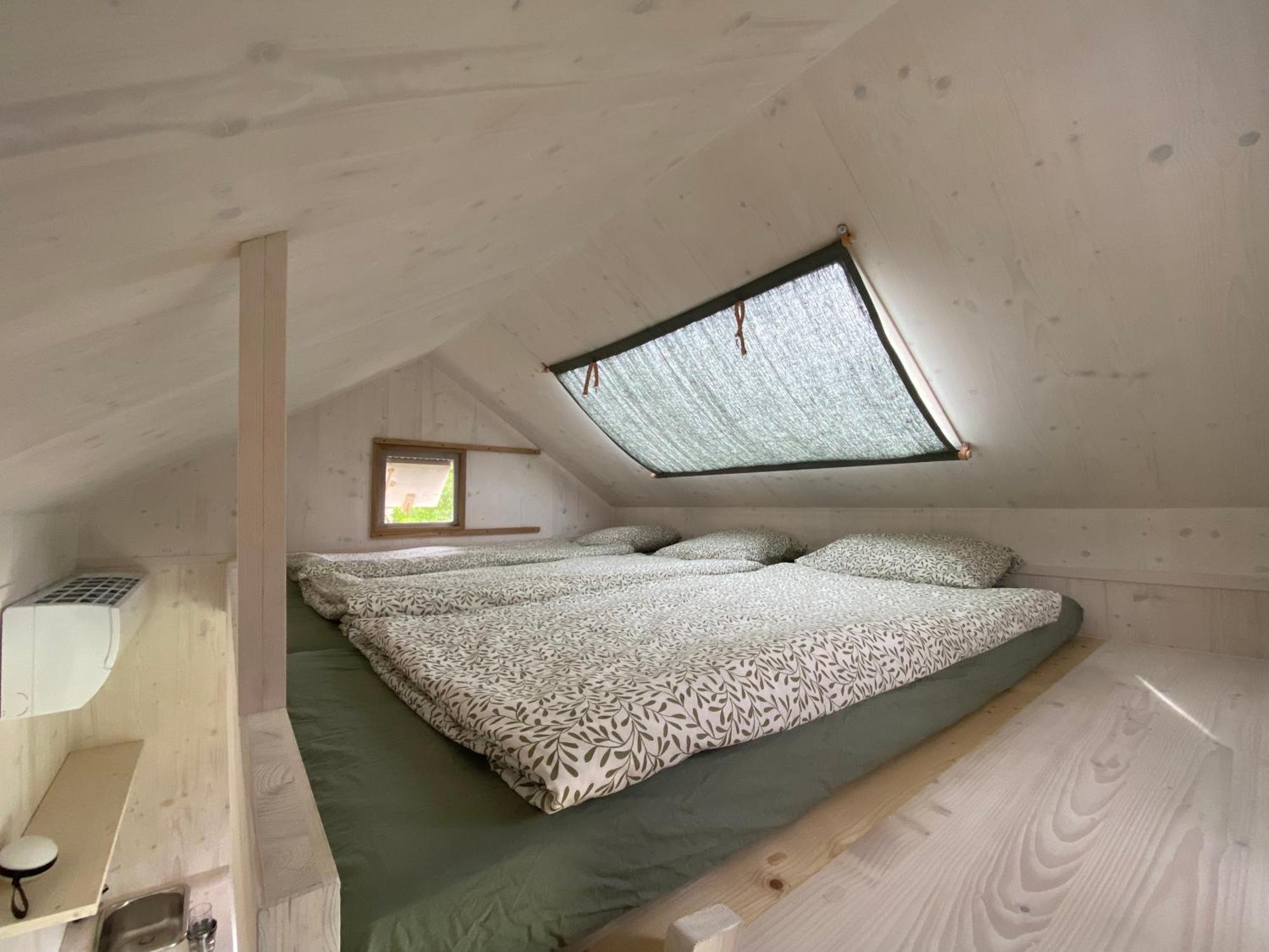 Prague Camping Dzban Eksteriør billede